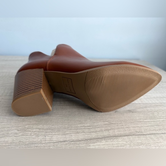 Sun + Stone Women's Cognac Elizaa Notched Pointed Toe Dress Booties Size 7W - Picture 7 of 11